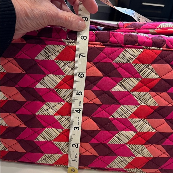 Vera Bradley Quilted Large Travel Bag in Bohemian Chevron With Strap. - Picture 10 of 11